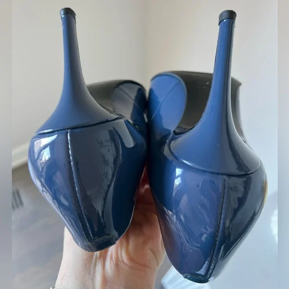 Fabiani Patent Leather Navy Pumps EU 37 US 6.5, 3,5in Like New - Picture 6 of 6